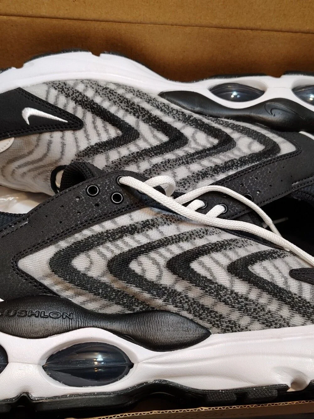 Nike Air Max TW Black White Men's Size 10.5
